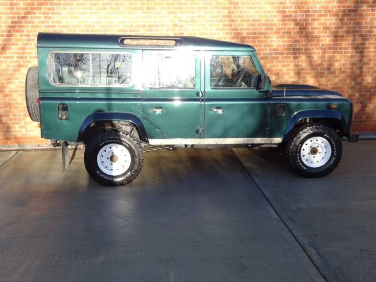 2016 Land Rover Defender Station Wagon TDCi [2.2] WINDOW VAN DIESEL Manual