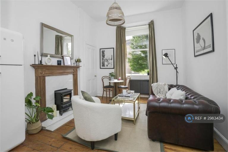1 bedroom flat in Albion Terrace, Edinburgh, EH7 (1 bed) (#2983434)