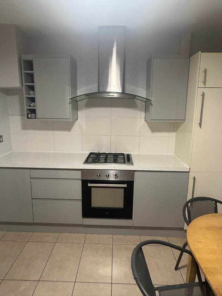 2 Room Flat / Maisonette To Let