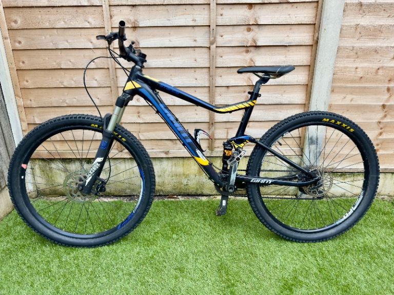 Giant stance 2 full suspension mountain bike