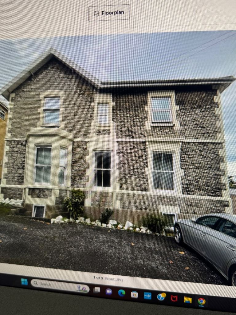 Flat for rent Weston super mare - 4 bedroom, laundry room,1 bathroom 1 parking.