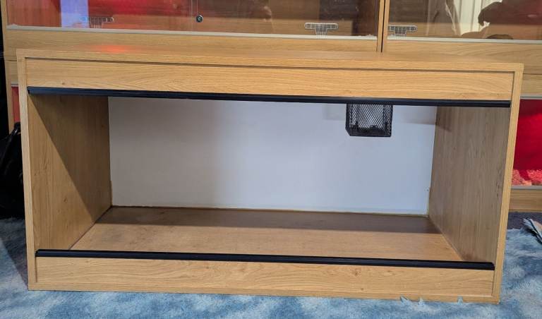 Large 4ft by 2ft vivarium 