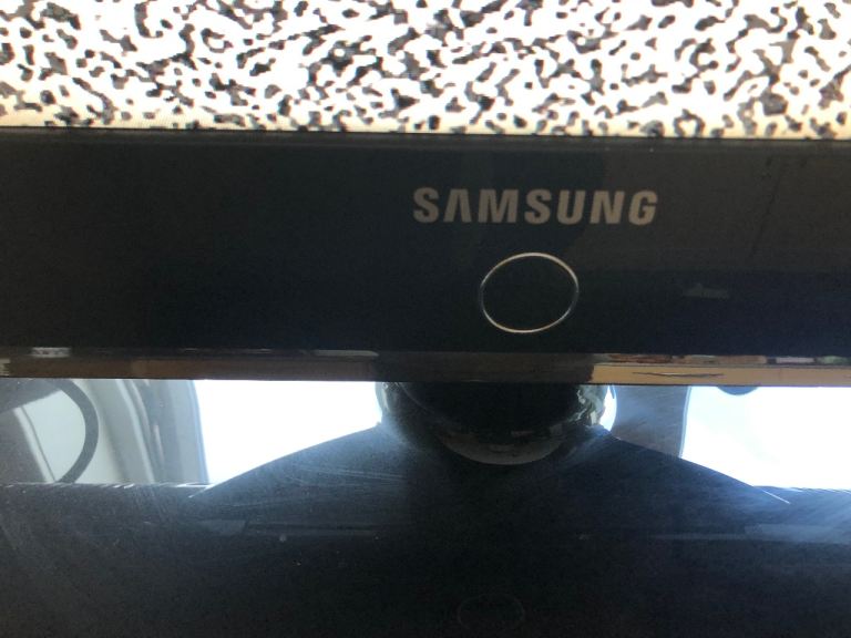 SAMSUNG 38 INCH TV £25