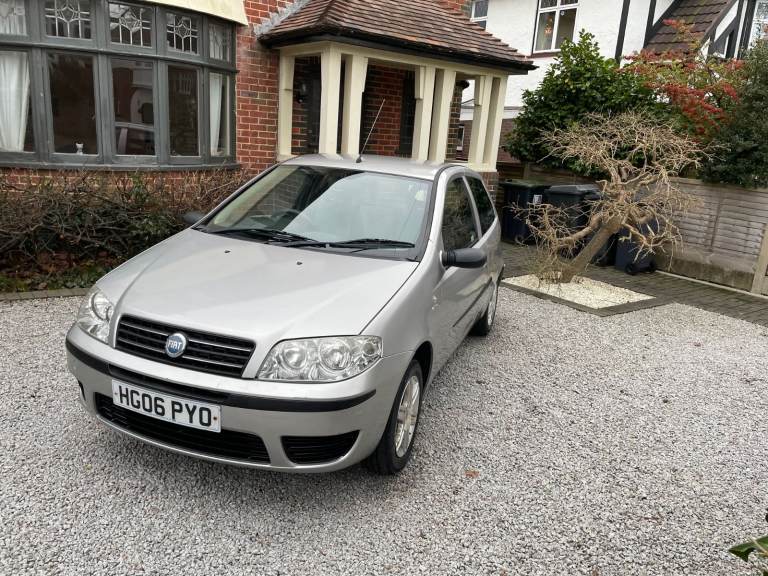 Fiat, PUNTO, Hatchback, 2006, Manual, 1242 (cc), 3 doors