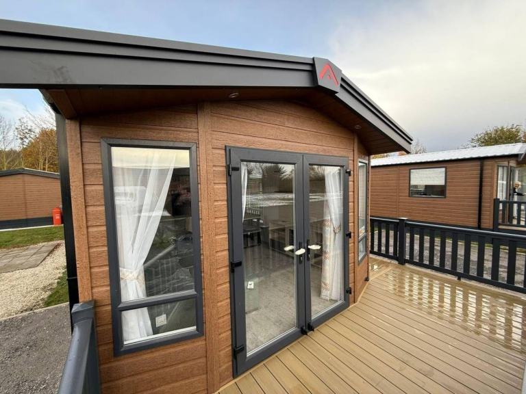 Atlas Chorus in Epworth  - Lodge / Caravan 