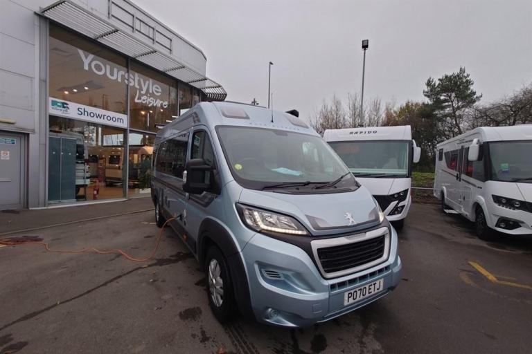 Auto-Sleepers Fairford Plus