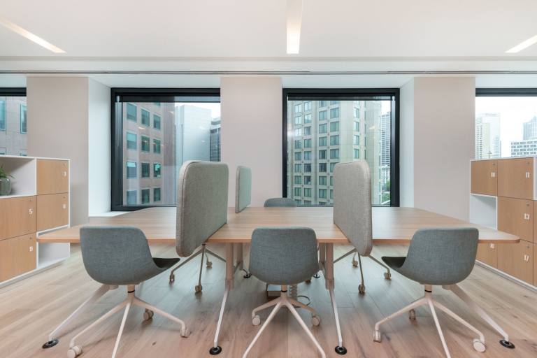 Sale - M33 3HD \ Coworking Space with Flexible Desk Access