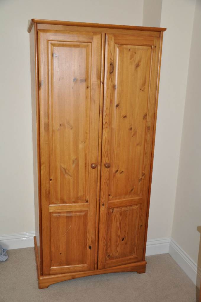 Pine single wardrobe solid wood.