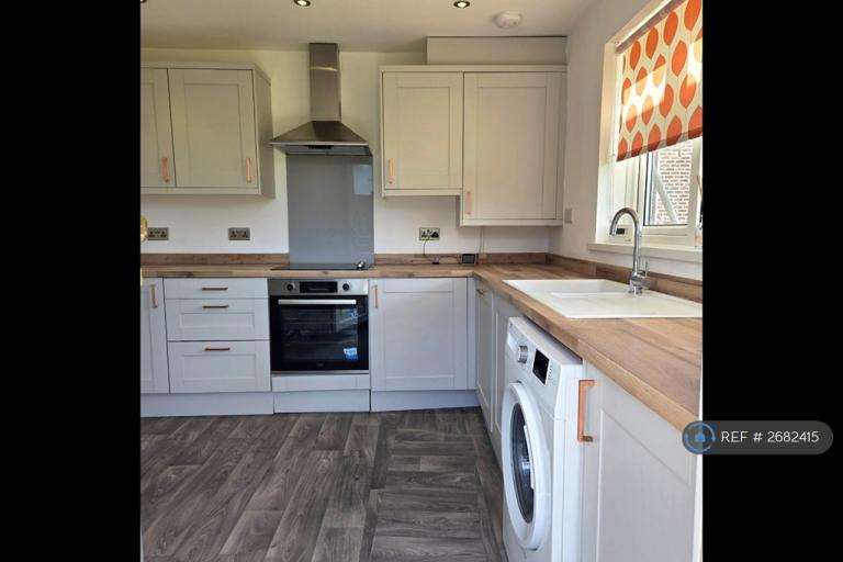 3 bedroom house in Chewton St, Nottingham, NG16 (3 bed) (#2682415)