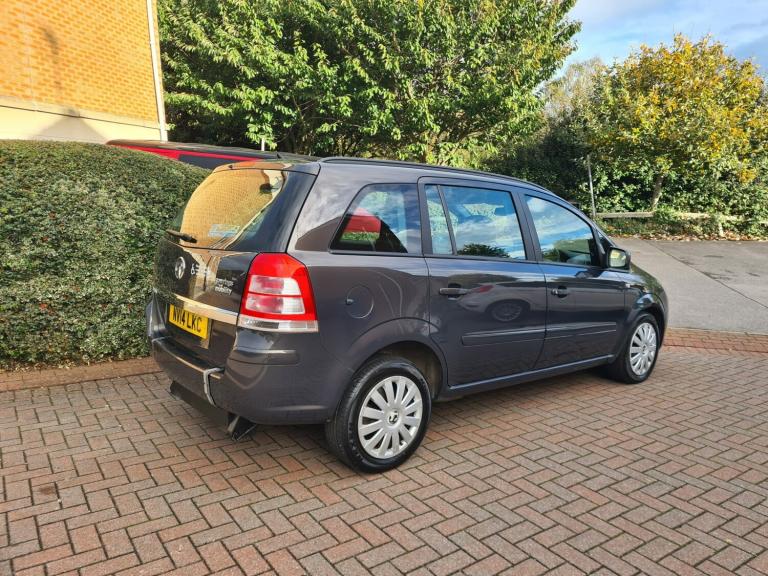 image for 2014 Vauxhall Zafira 1.8i Exclusiv 5dr MPV Petrol Manual