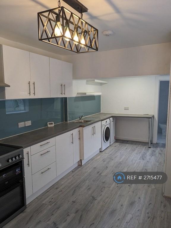 1 bedroom in Maple Street, Sheerness, ME12 (#2715477)