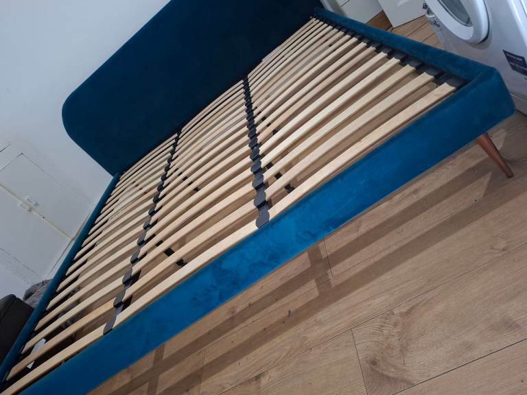 Super King Size Velvet Bed Frame [£120] (SAME DAY DELIVERY AVAILABLE)