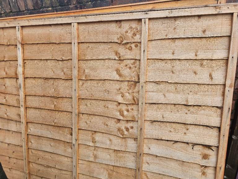 New garden fence panels 