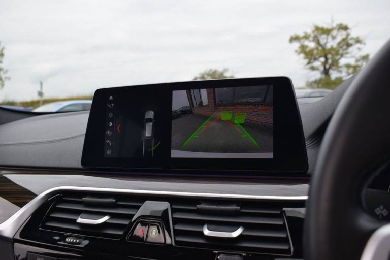 2018 Y BMW 5 SERIES 3.0 530D M SPORT TOURING 5DR DIESEL AUTO EURO 6 (S/S) (265 P