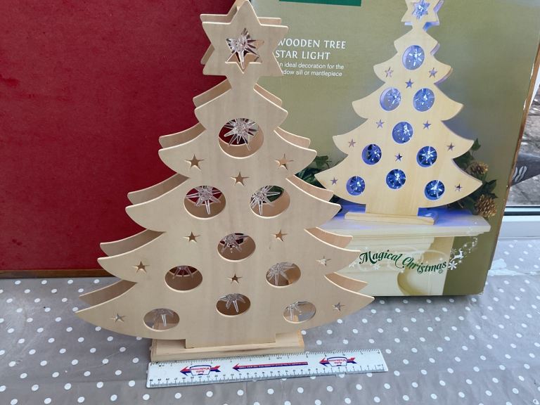 Wooden tree star light. Battery operated. New 