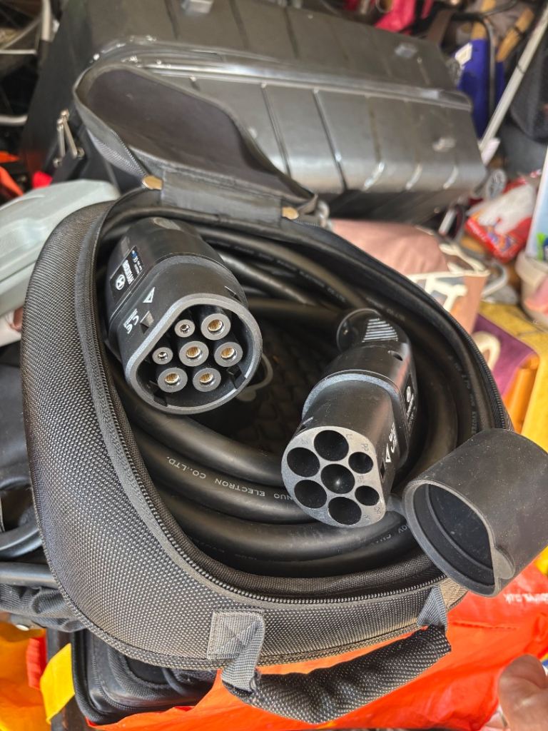 Hyundai charger 