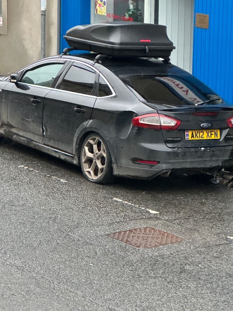 Ford, MONDEO, Hatchback, 2012, Manual, 2179 (cc), 5 doors