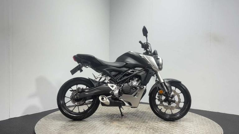 Honda CB NEO SPORT [Phone number removed]K NEW MOT SERVICED SPORTS BIKE 125CC