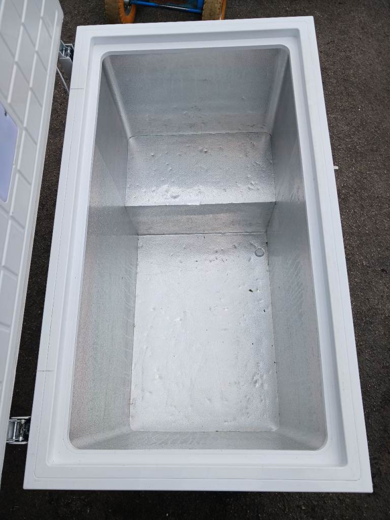 FREEZER CHEST FREEZER LARGE 300 LITRE CAPACITY CAN DELIVER £240 | in ...