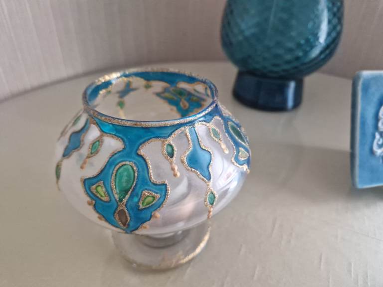 Handmade Glass Tealight Holder – Blue and Gold Pattern