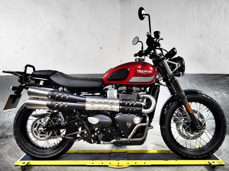 2018 68 Triumph Street Scrambler ,6k , Bonneville 900 ,with extras ,stunning