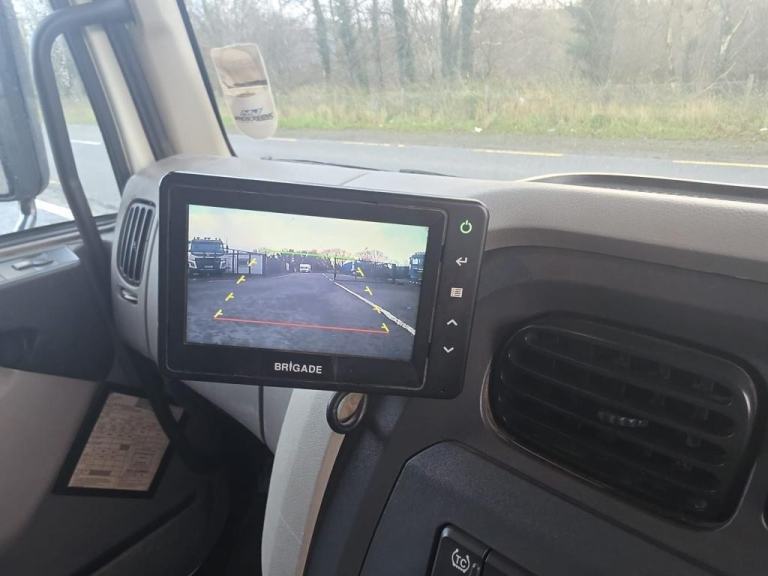 2019 DAF LF 230 18 TON GROSS 4X2 with Hyvalift Skip Gear