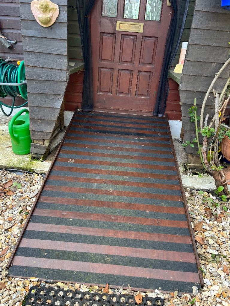 Wheelchair ramp