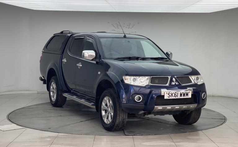 MITSUBISHI L200 2.5 DI-D Barbarian 2011