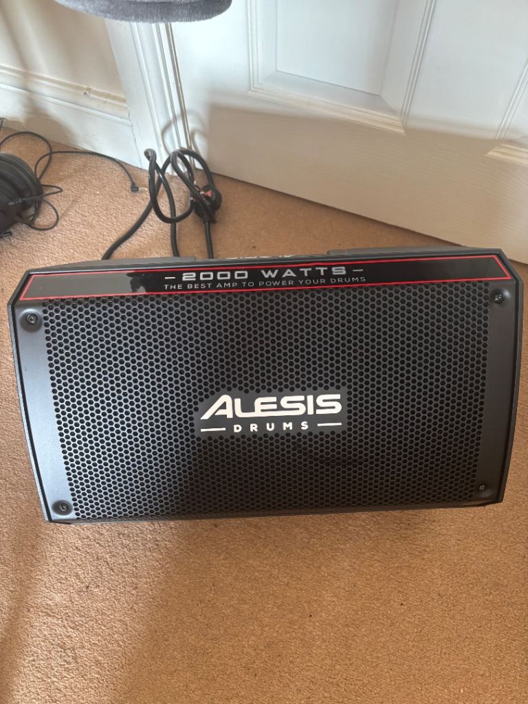Alesis Strike Amp 8 – 2000W 