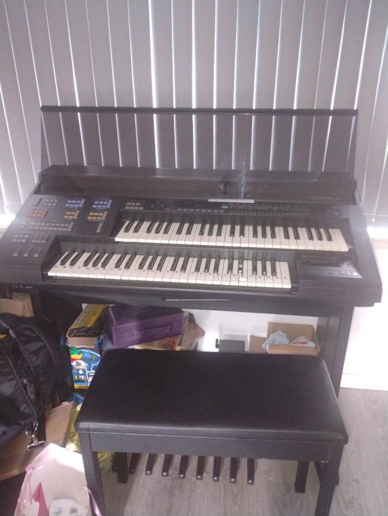 Yamaha Organ 