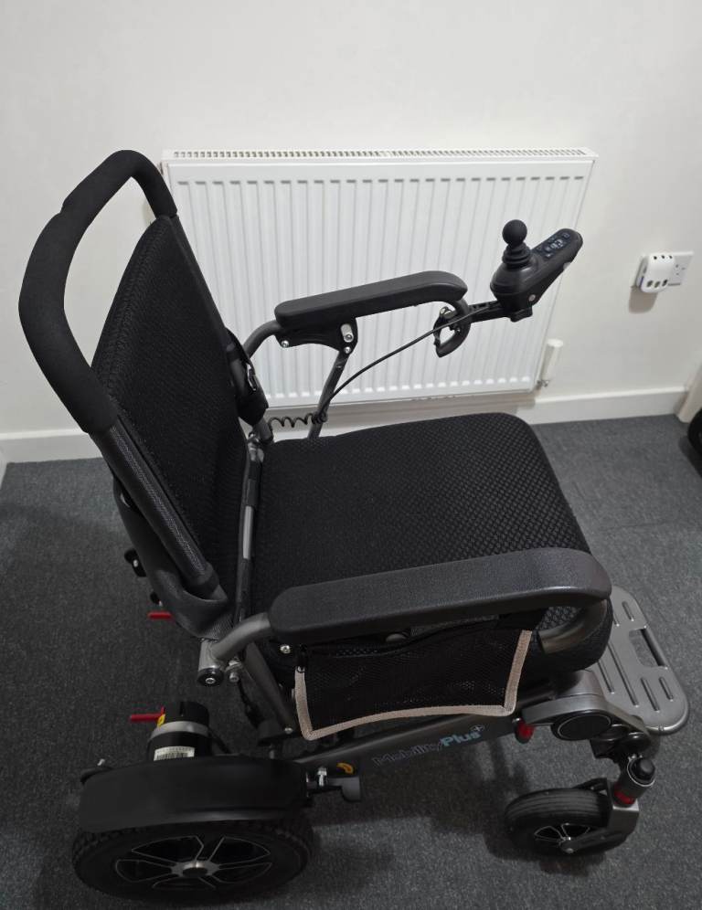 Mobility Plus Ultra Light Instasplit Electric Power Wheelchair With 2 Batteries
