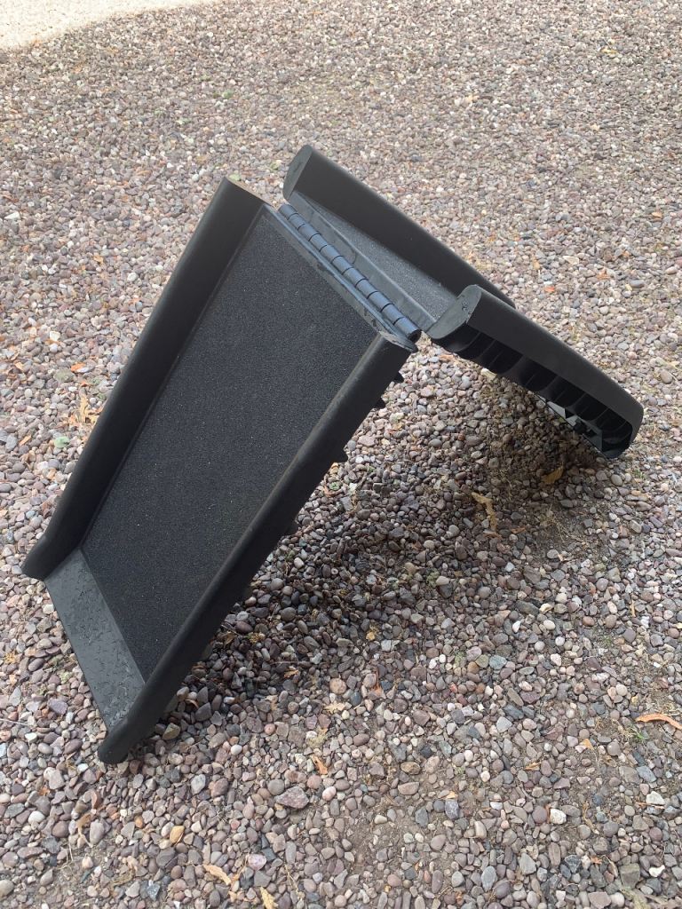 Foldable Pet Ramp for Dogs – Good Condition