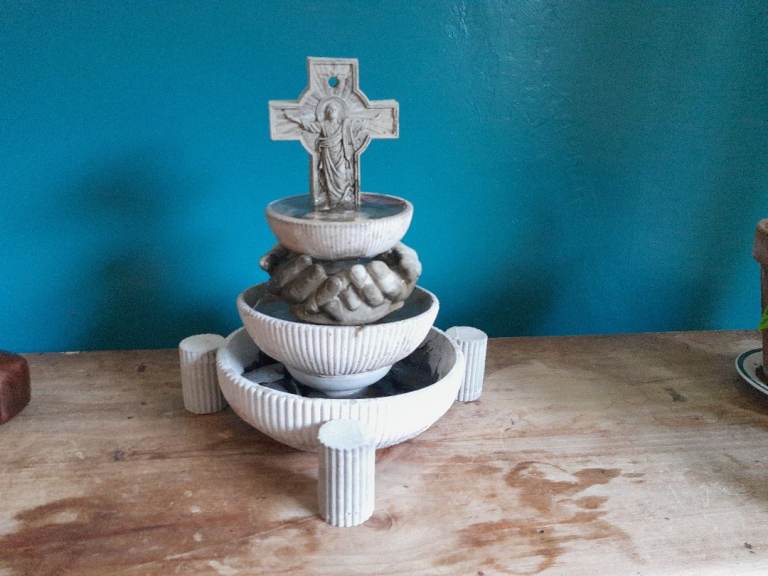 Tiered Water Feature with Cross Design – White, Good Condition
