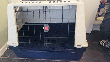 Ferplast Atlas 80 Car Carrier Pet Crate, Dog / Cat, Small / Medium 