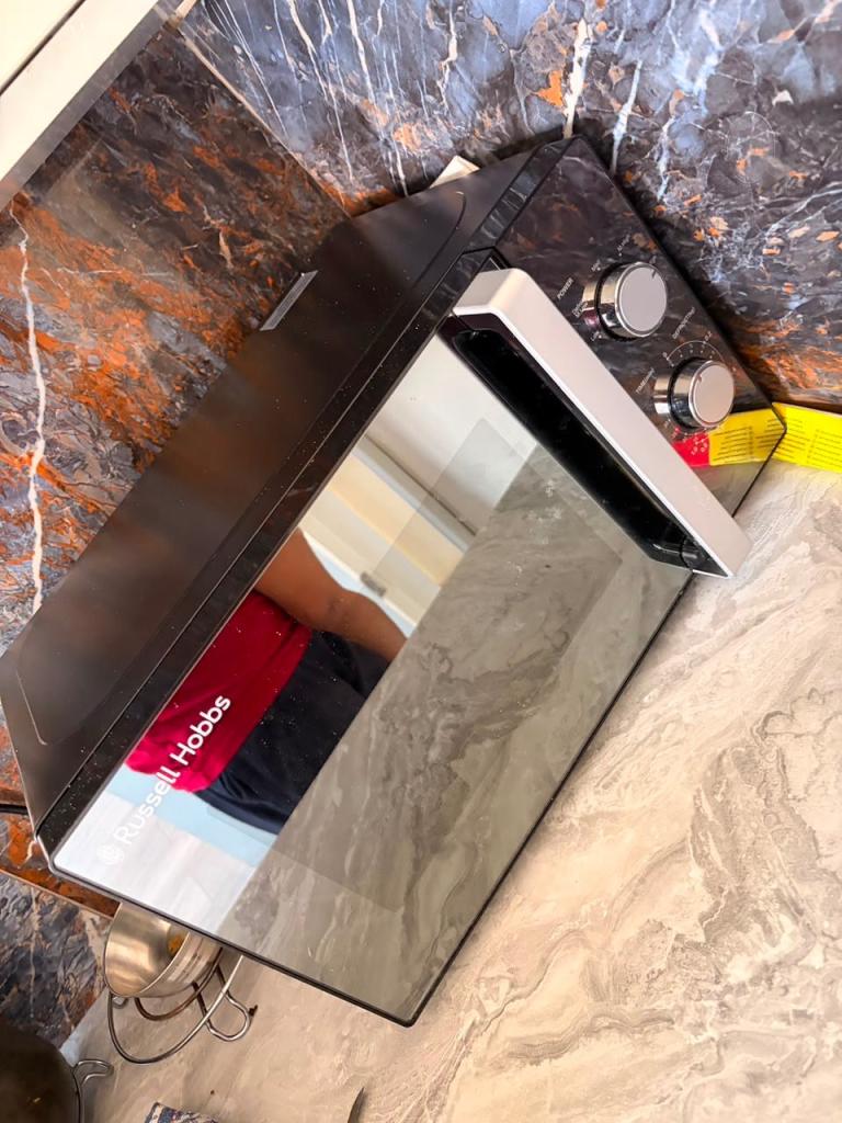 Looks brand new microwave 