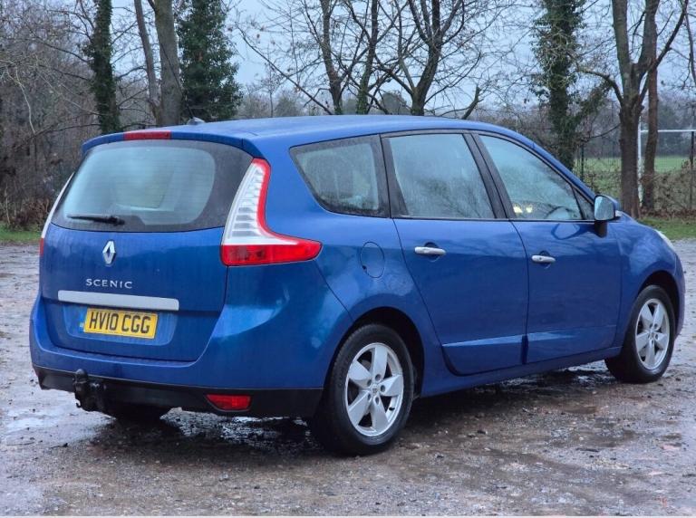 7 SEATER RENAULT GRAND SCENIC 1.6 PETROL MANUAL IN CLEAN CONDITION. LONG MOT. 