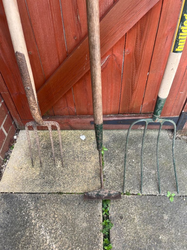 Wooden handle garden tools 