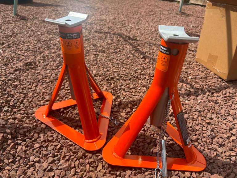 2x Jack stands 