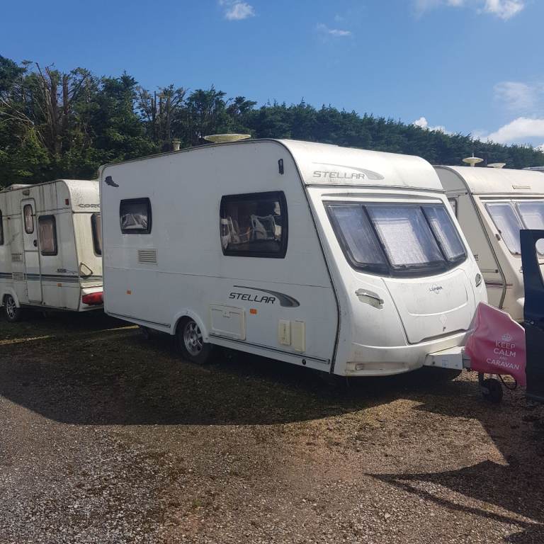 Luna 2011 touring caravan