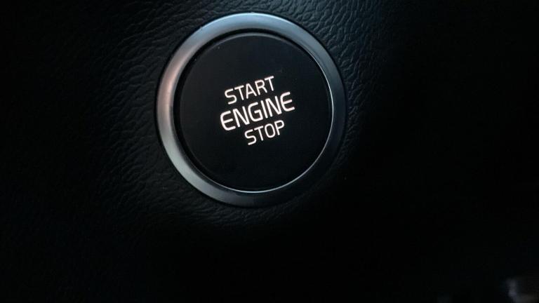 2022 Volvo XC40 Plus, B3 mild hybrid, Petrol, Dark ESTATE Petrol/Electric Hybrid Automatic