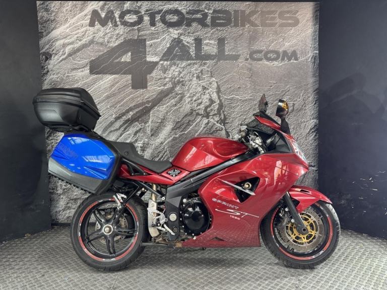 TRIUMPH SPRINT ST 1050 2006