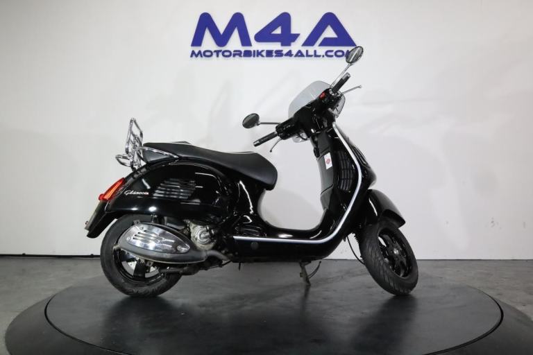 PIAGGIO VESPA GTS 300 SUPER 2013