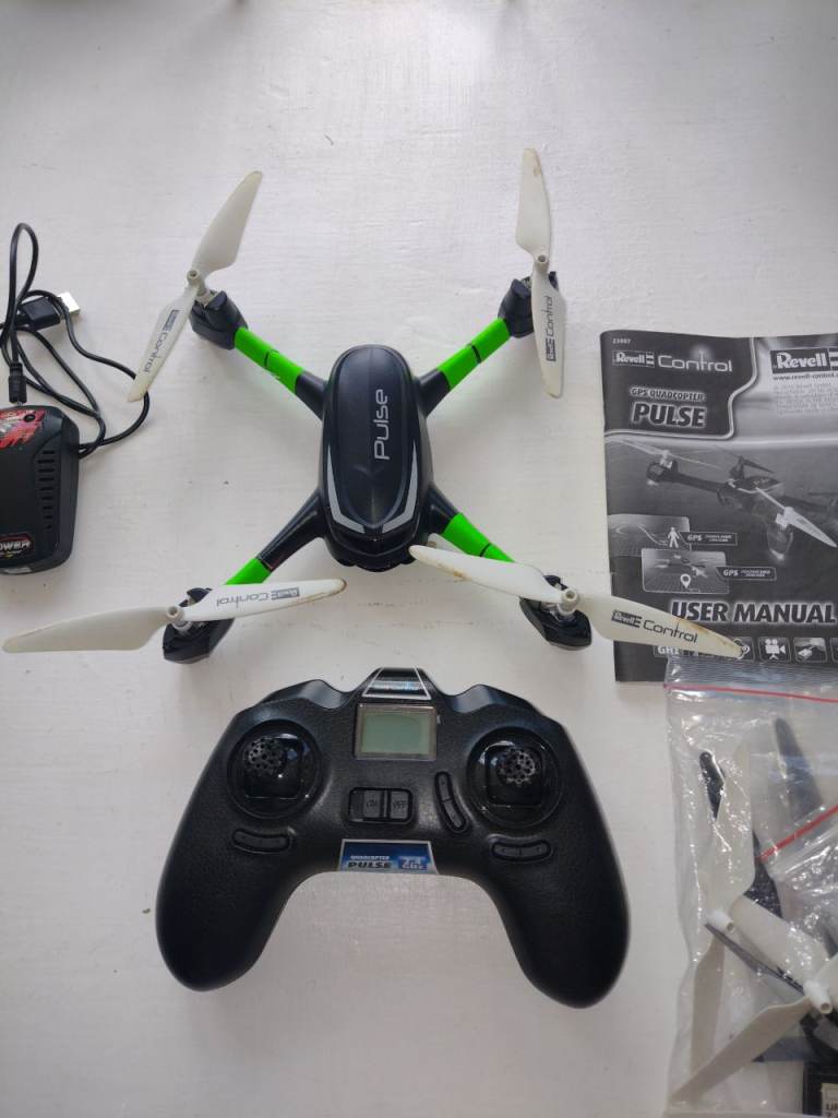 Revell Control Pulse Drone with Remote and Spares