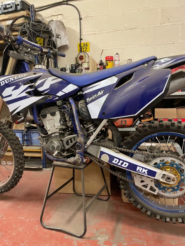 YZF250 