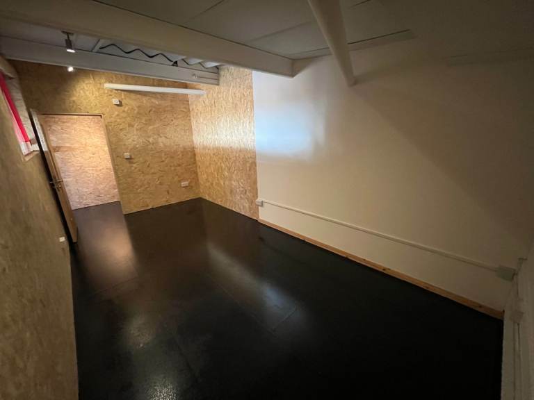 Office | Creative Space | Workspace | Artist Studio | Beauty Room to Rent in Hackney East London E9