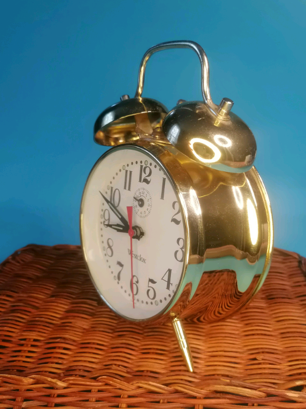  Vintage ST3 6,5-inch Westcox  desk clock. 