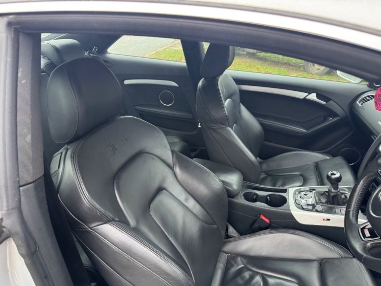 Audi, A5, Coupe, 2013, Manual, 1798 (cc), 2 doors