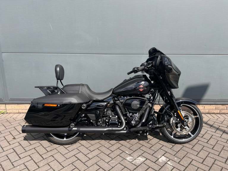 2026 Harley-Davidson STREET GLIDE Custom Cruiser Manual