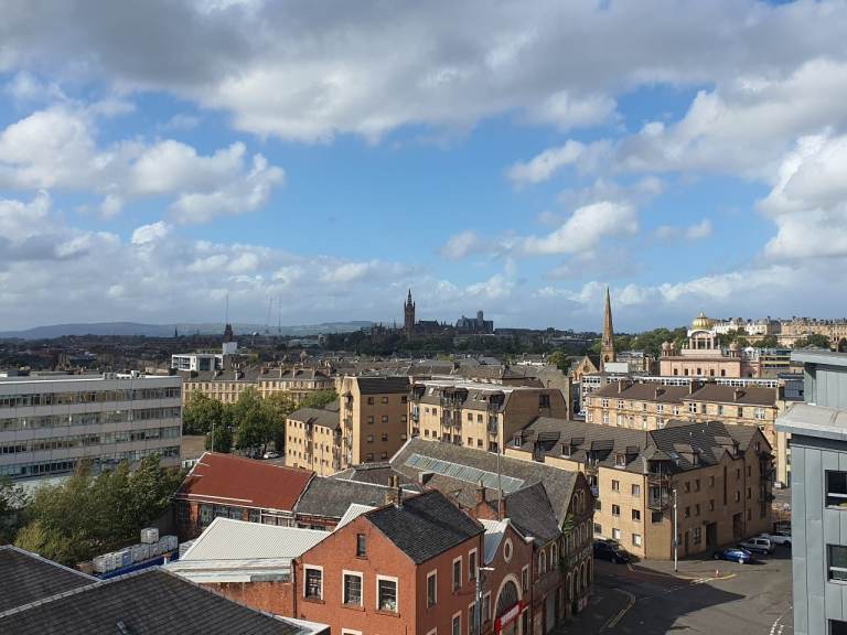 Finnieston Spacious and Bright Double bedroom