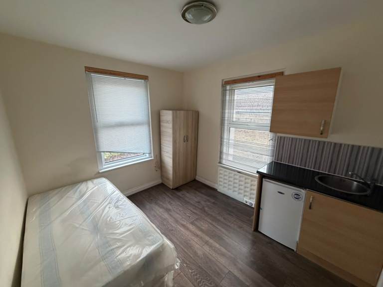 BENEFITS ACCEPTED - Studio Flat Available in Tottenham Haringey N17